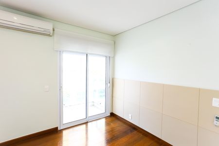 Apartamento à venda com 130m², 3 quartos e 2 vagas Apartamento à venda com 130m², 3 quartos e 2 vagasSuíte 3