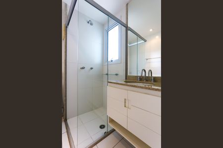 Apartamento à venda com 130m², 3 quartos e 2 vagas Apartamento à venda com 130m², 3 quartos e 2 vagasBanheiro da Suíte 2