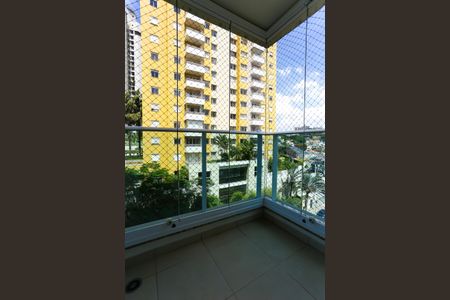 Apartamento à venda com 130m², 3 quartos e 2 vagas Apartamento à venda com 130m², 3 quartos e 2 vagasSacada da Suíte 3