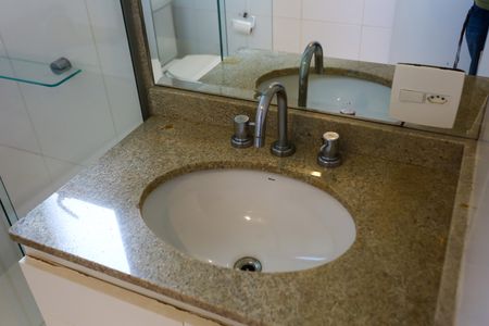 Apartamento à venda com 130m², 3 quartos e 2 vagas Apartamento à venda com 130m², 3 quartos e 2 vagasBanheiro da Suíte 2