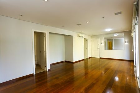 Apartamento à venda com 130m², 3 quartos e 2 vagas Apartamento à venda com 130m², 3 quartos e 2 vagasSala