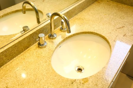 Apartamento à venda com 130m², 3 quartos e 2 vagas Apartamento à venda com 130m², 3 quartos e 2 vagasBanheiro da Suíte 1