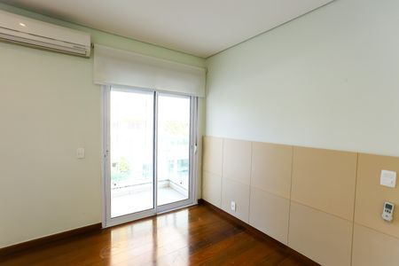 Apartamento à venda com 130m², 3 quartos e 2 vagas Apartamento à venda com 130m², 3 quartos e 2 vagasSuíte 3