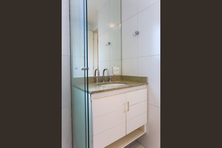 Apartamento à venda com 130m², 3 quartos e 2 vagas Apartamento à venda com 130m², 3 quartos e 2 vagasBanheiro da Suíte 2