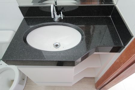 Casa de condomínio à venda com 88m², 2 quartos e 1 vagaBanheiro Social