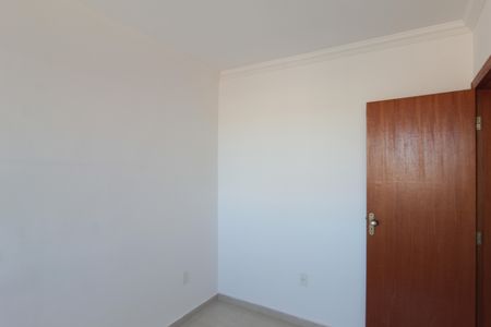 Casa de condomínio à venda com 88m², 2 quartos e 1 vagaQuarto 2