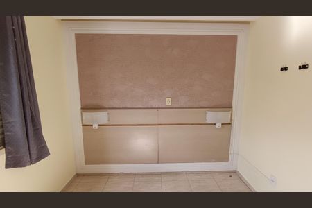 Casa para alugar com 250m², 2 quartos e 2 vagasSuíte