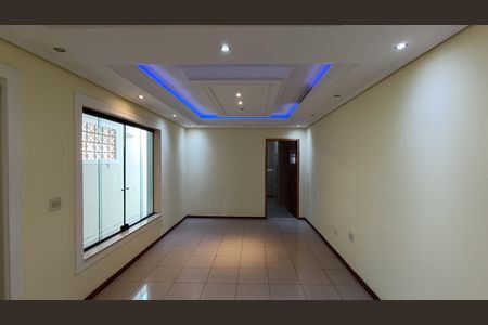 Casa para alugar com 250m², 2 quartos e 2 vagasSala