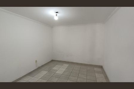 Casa para alugar com 250m², 2 quartos e 2 vagasDepósito