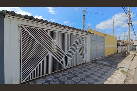 Casa para alugar com 250m², 2 quartos e 2 vagasFachada