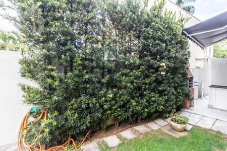 Casa de condomínio à venda com 370m², 3 quartos e 4 vagas Casa de condomínio à venda com 370m², 3 quartos e 4 vagasÁrea gourmet