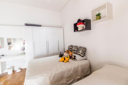 Casa de condomínio à venda com 370m², 3 quartos e 4 vagas Casa de condomínio à venda com 370m², 3 quartos e 4 vagasSuíte 3