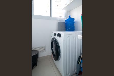 Apartamento para alugar com 55m², 2 quartos e 1 vagaÁrea de Serviço