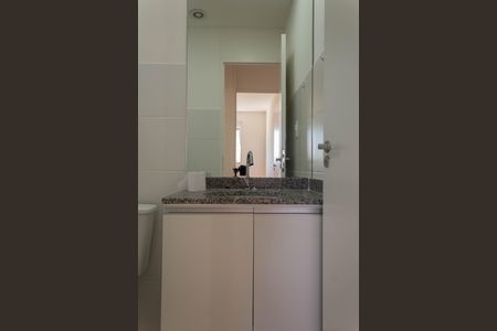 Apartamento para alugar com 56m², 2 quartos e 1 vaga Apartamento para alugar com 56m², 2 quartos e 1 vagaBanheiro