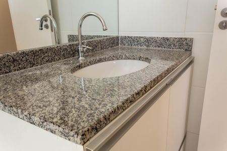 Apartamento para alugar com 56m², 2 quartos e 1 vaga Apartamento para alugar com 56m², 2 quartos e 1 vagaBanheiro da Suíte 1