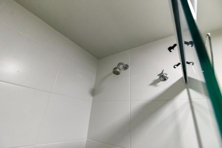 Apartamento à venda com 57m², 2 quartos e 1 vagaBanheiro Corredor - chuveiro