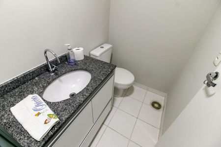 Apartamento à venda com 57m², 2 quartos e 1 vagaBanheiro Corredor
