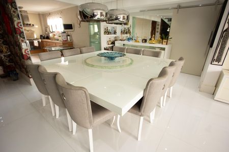 Apartamento à venda com 347m², 4 quartos e 3 vagasSala de Jantar