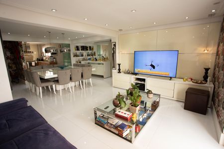 Apartamento à venda com 347m², 4 quartos e 3 vagasSala de TV