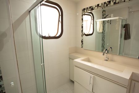 Apartamento à venda com 347m², 4 quartos e 3 vagasBANHEIRBANHEIRO QUARTO 1