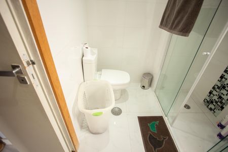 Apartamento à venda com 347m², 4 quartos e 3 vagasBANHEIRO QUARTO 1