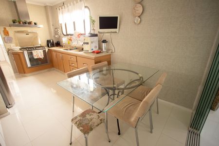 Apartamento à venda com 347m², 4 quartos e 3 vagasCOZINHA