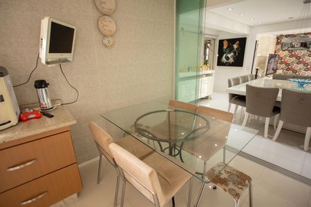 Apartamento à venda com 347m², 4 quartos e 3 vagasCOZINHA