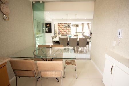 Apartamento à venda com 347m², 4 quartos e 3 vagasCOZINHA