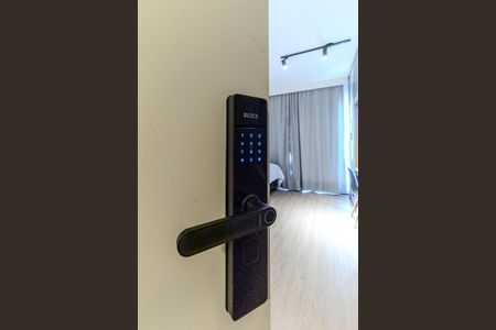 Studio à venda com 28m², 1 quarto e sem vagaFechadura Eletrônica