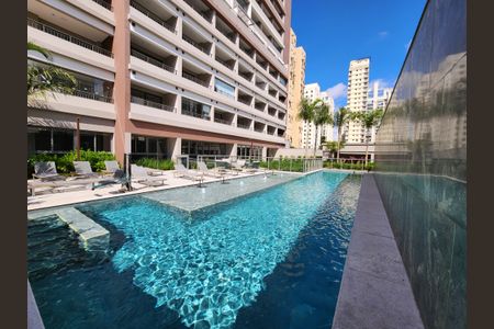 Studio à venda com 28m², 1 quarto e sem vaga Studio à venda com 28m², 1 quarto e sem vagaÁrea comum - Piscina