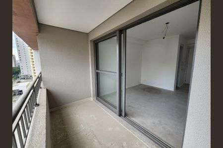 Studio à venda com 28m², 1 quarto e sem vaga Studio à venda com 28m², 1 quarto e sem vagaVaranda