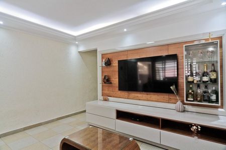 Casa à venda com 100m², 3 quartos e 1 vaga Casa à venda com 100m², 3 quartos e 1 vagaSala