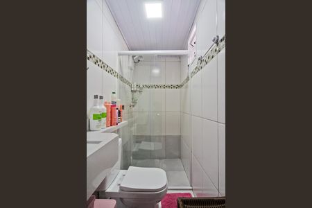 Casa à venda com 100m², 3 quartos e 1 vaga Casa à venda com 100m², 3 quartos e 1 vagaBanheiro da Suíte