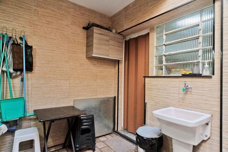 Casa à venda com 100m², 3 quartos e 1 vaga Casa à venda com 100m², 3 quartos e 1 vagaÁrea de Serviço