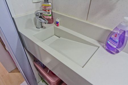 Casa à venda com 100m², 3 quartos e 1 vaga Casa à venda com 100m², 3 quartos e 1 vagaBanheiro da Suíte