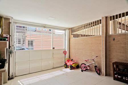 Casa à venda com 100m², 3 quartos e 1 vaga Casa à venda com 100m², 3 quartos e 1 vagaGaragem
