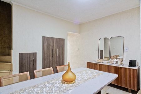 Casa à venda com 100m², 3 quartos e 1 vaga Casa à venda com 100m², 3 quartos e 1 vagaSala