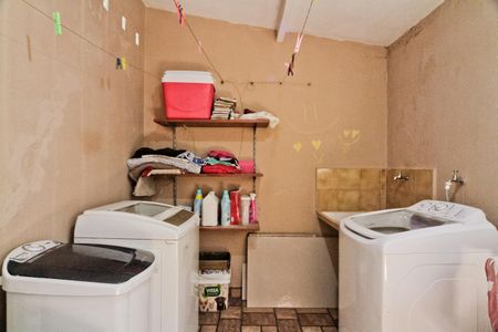 Casa à venda com 100m², 3 quartos e 1 vaga Casa à venda com 100m², 3 quartos e 1 vagaÁrea de Serviço