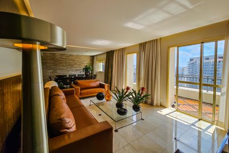 Apartamento à venda com 127m², 2 quartos e 3 vagasSala