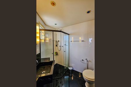 Apartamento à venda com 127m², 2 quartos e 3 vagasBanheiro do Quarto 1