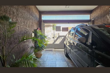 Casa à venda com 200m², 3 quartos e 2 vagasGaragem