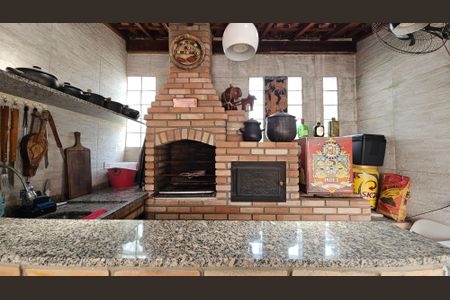 Casa à venda com 200m², 3 quartos e 2 vagasChurrasqueira