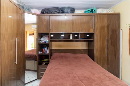 Casa à venda com 150m², 4 quartos e 2 vagasSuíte 1