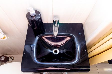 Casa à venda com 150m², 4 quartos e 2 vagasBanheiro 