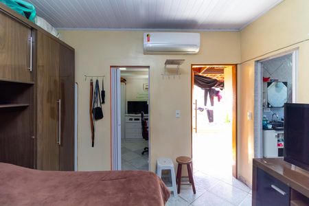 Casa à venda com 150m², 4 quartos e 2 vagasSuíte 1