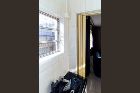 Casa à venda com 150m², 4 quartos e 2 vagasBanheiro 