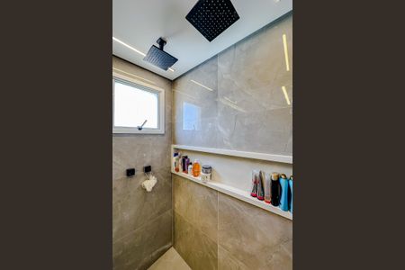 Apartamento à venda com 210m², 4 quartos e 3 vagasBanheiro da Suíte