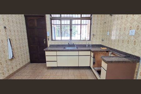 Casa à venda com 500m², 3 quartos e 2 vagasCozinha