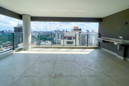 Apartamento à venda com 175m², 4 quartos e 2 vagas Apartamento à venda com 175m², 4 quartos e 2 vagasVaranda