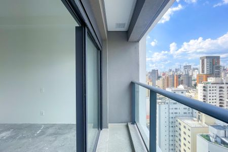Apartamento à venda com 175m², 4 quartos e 2 vagas Apartamento à venda com 175m², 4 quartos e 2 vagasVaranda Suíte 1